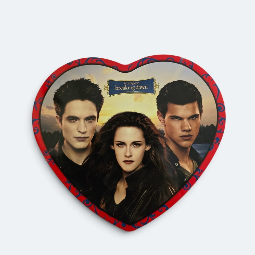 Twilight Breaking Dawn Heart Shaped Tin Bella Edward Jacob Merch